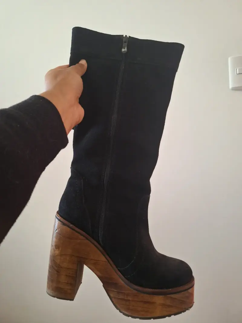 Botas exotica de cuero con plataforma de madera - 3
