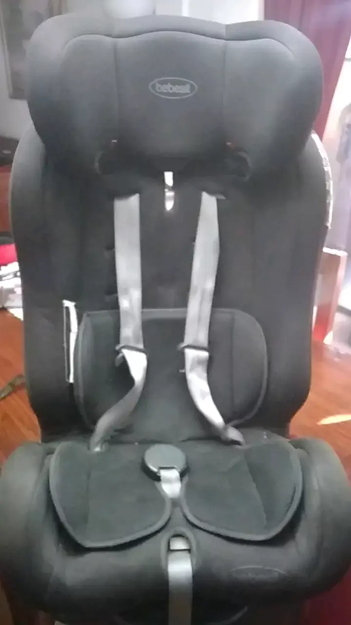 Silla de auto para bebé Bebesit negra - 3
