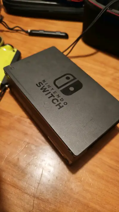 Consola Nintendo Switch con accesorios - miniatura 4