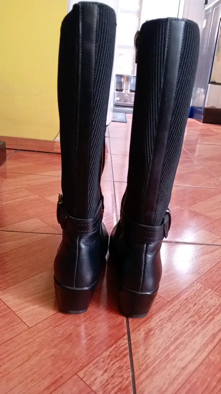 Botas negras de cuero para mujer con hebilla - 5