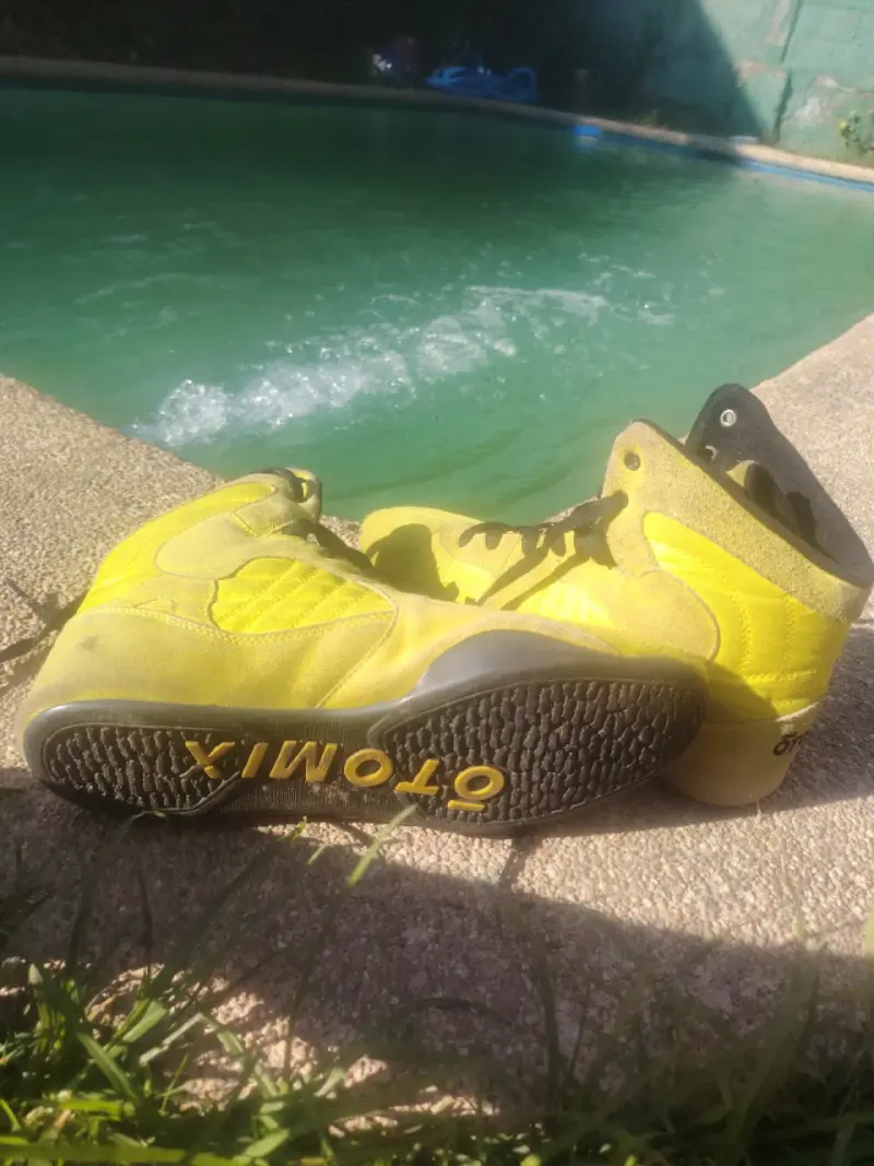 Zapatillas deportivas amarillas Otomix para hombre - 2