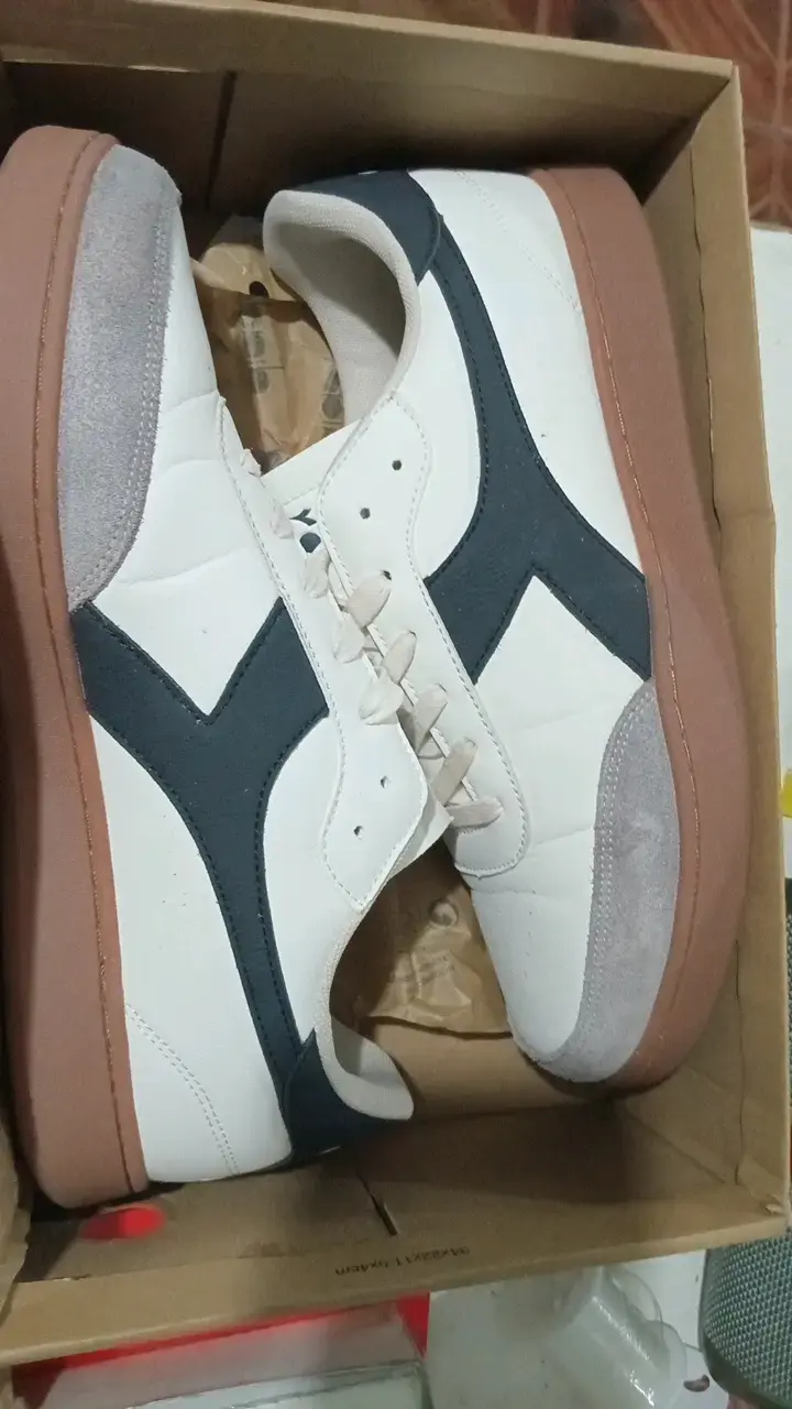 Zapatillas deportivas blancas Diadora - 1