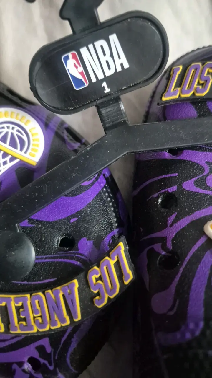 Sandalias tipo Crocs Los Angeles Lakers NBA - 3