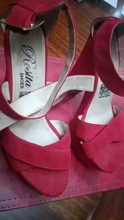 Sandalias de tacón alto rojas Rosita Shoes - miniatura 4