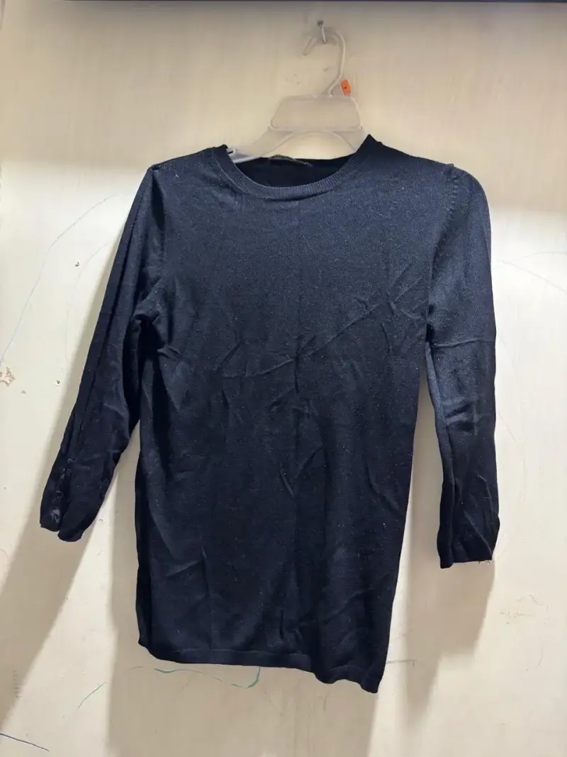 Polera negra de manga larga para mujer - 1