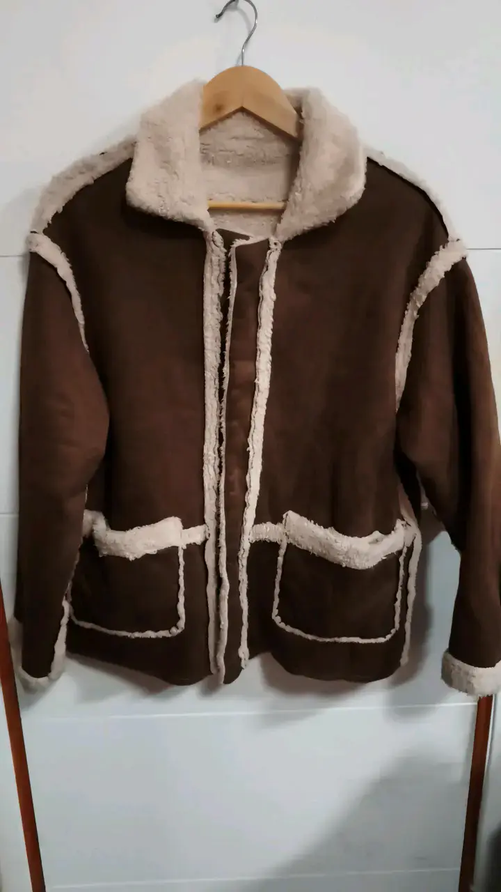 Chaqueta de invierno marrón con forro de lana - 1
