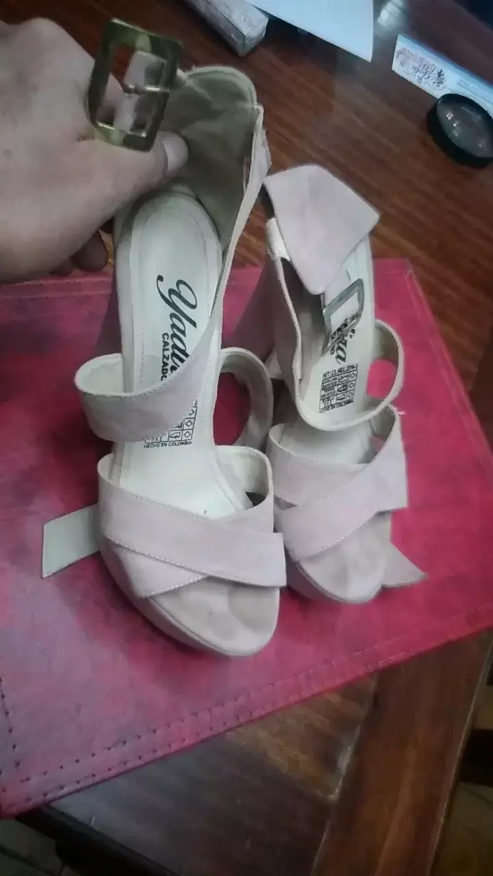 Sandalias de tacón alto Yadia color rosa - 5
