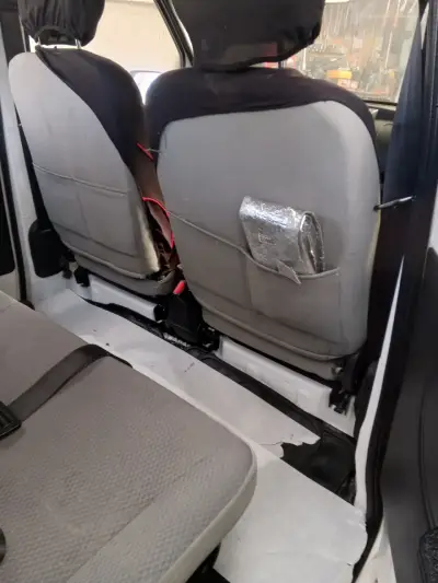Camioneta blanco DFSK en buen estado - miniatura 6