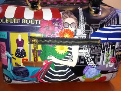 Bolso de mano Nicole Lee con diseño colorido - miniatura 4