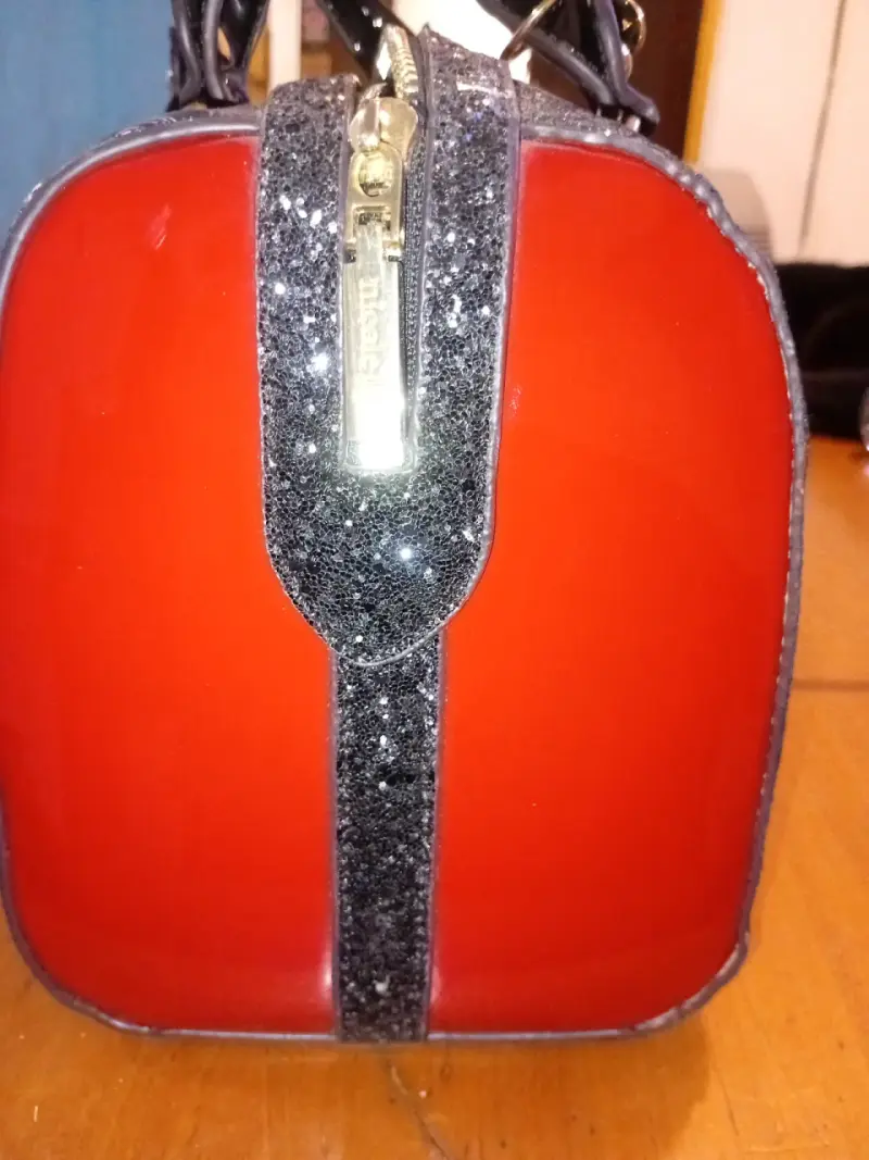 Bolso de mano Nicole Lee con diseño colorido - 6