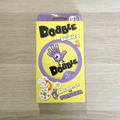 Juego de cartas Dobble Clásico para niños - miniatura 1