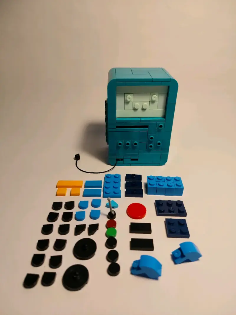 Figura de bloques de "BMO" de Hora de Aventura. - 3