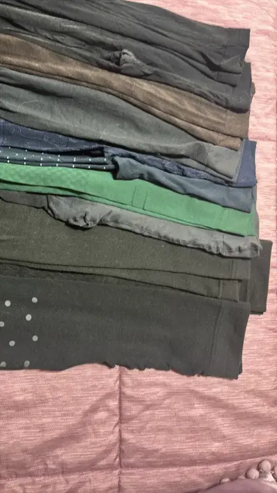 Lote de pantys de mujer en varios colores y diseños - miniatura 2