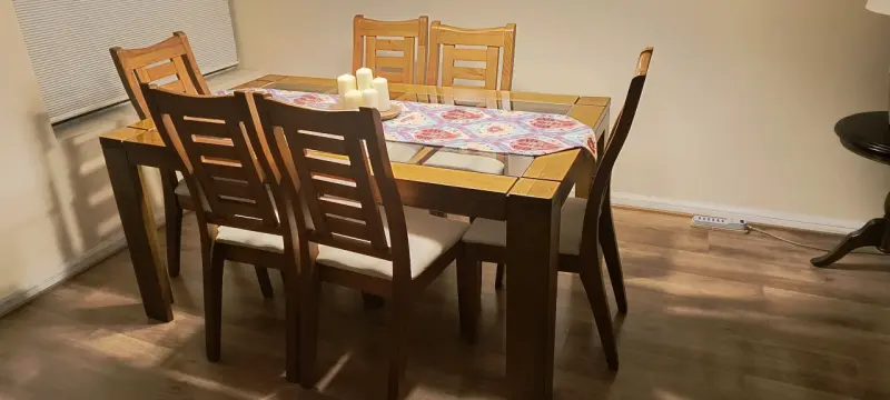 Mesa de Comedor de Madera con Vidrio y 6 Sillas - 2