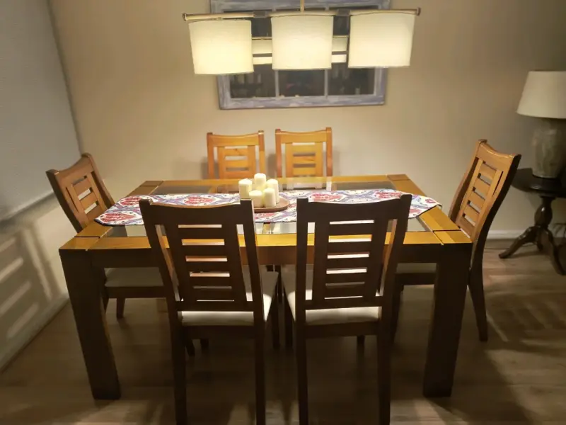 Mesa de Comedor de Madera con Vidrio y 6 Sillas - 5