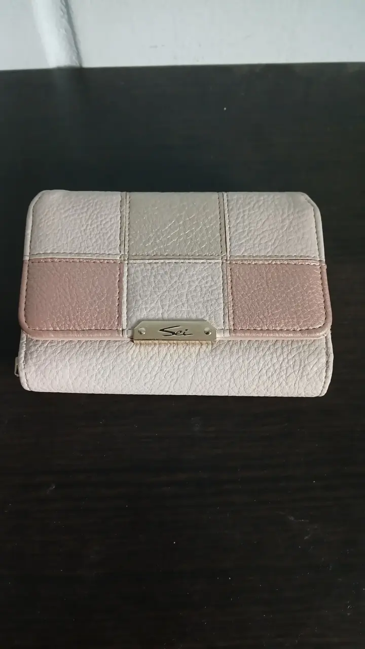 Billetera de cuero sintético beige y rosa - 2