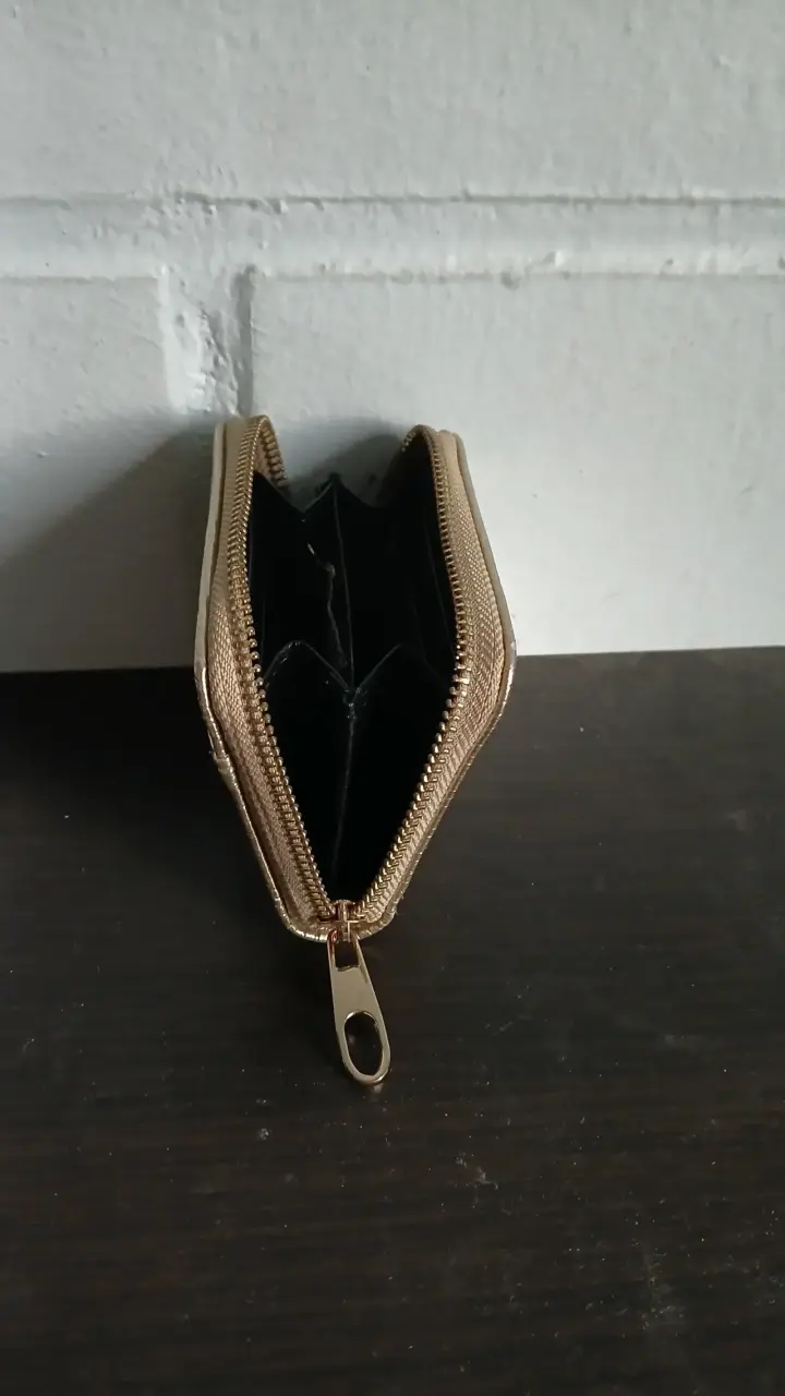 Monedero dorado Ghost con cierre - 3