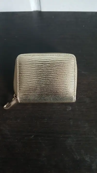 Monedero dorado Ghost con cierre - miniatura 4