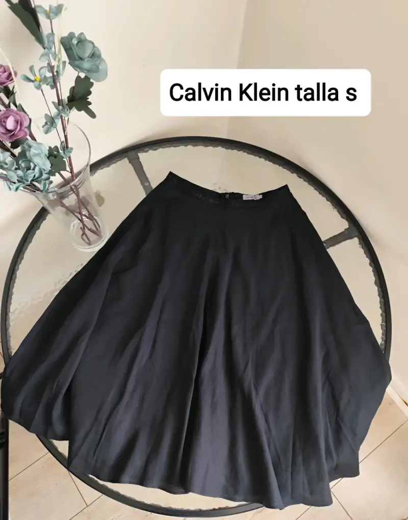 Polera negra Calvin Klein talla S - 2