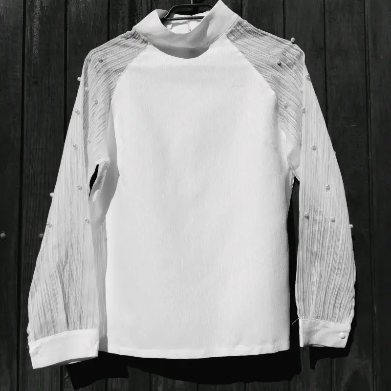 Blusa blanca con chaleco estampado vintage - 5