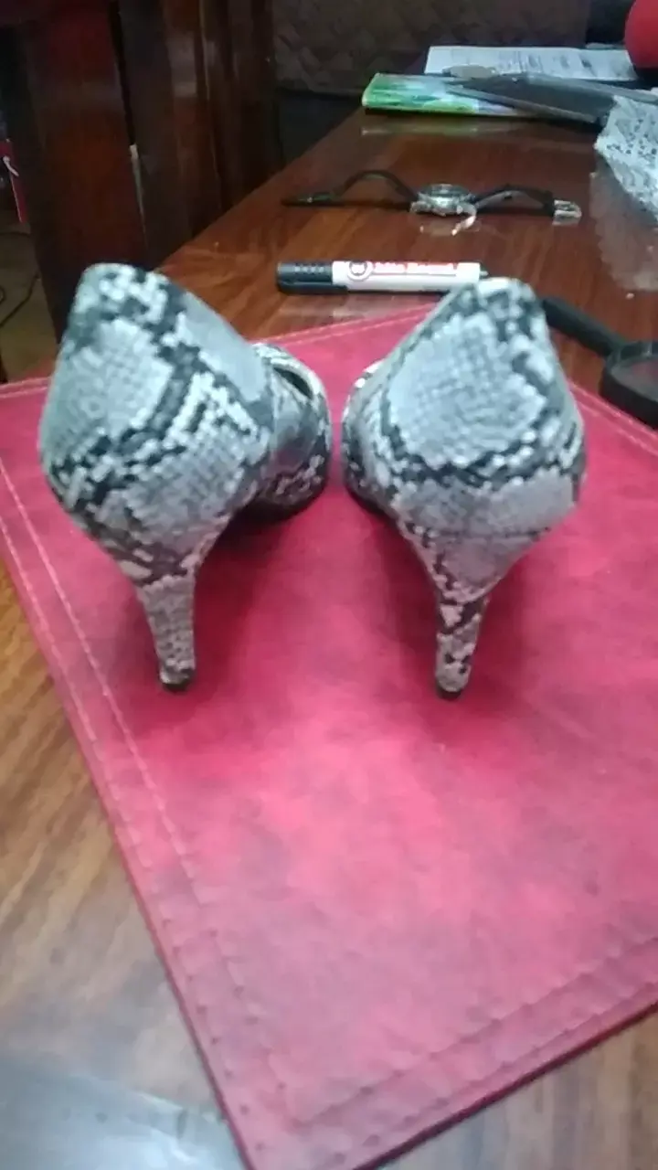 Zapatos de tacón Via Uno con estampado de serpiente - 4