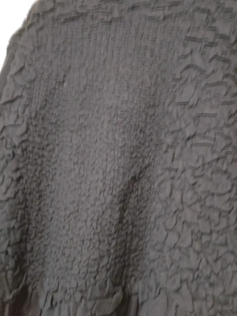 Cárdigan negro con diseño texturizado para mujer - 4