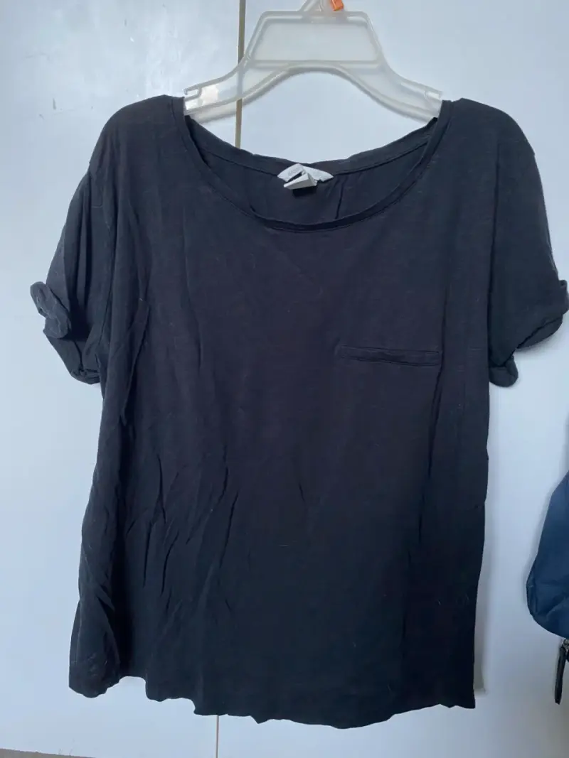 Polera negra básica H&M para mujer - 1