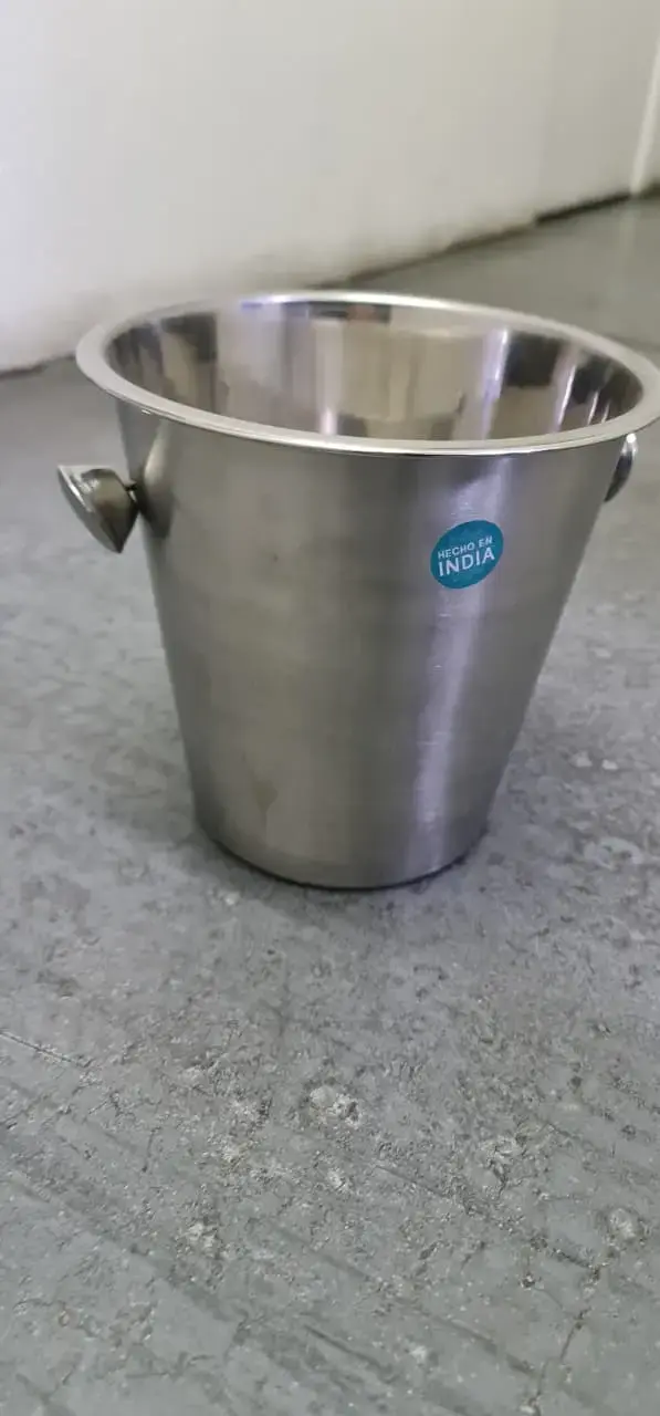 Dispensador de Bebidas de Vidrio con Grifo - 5