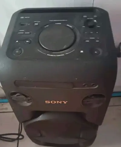 Parlante Sony con potente sonido - miniatura 2
