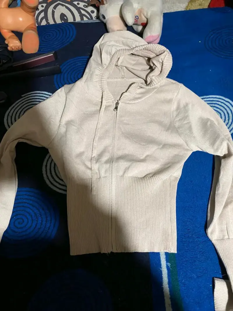 Conjunto de pantalón y polerón beige para mujer - 2