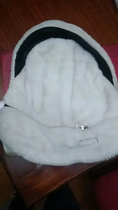 Mochila peluda blanca Mermaid - miniatura 2