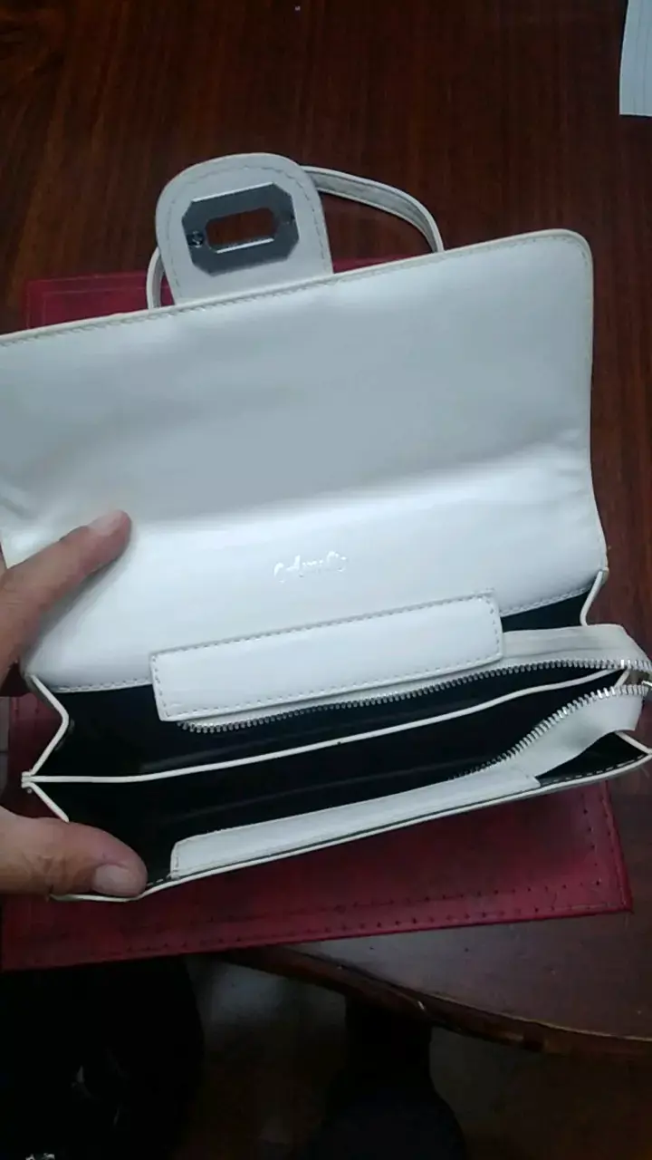 Cartera blanca Amelie con cadena metálica - 4