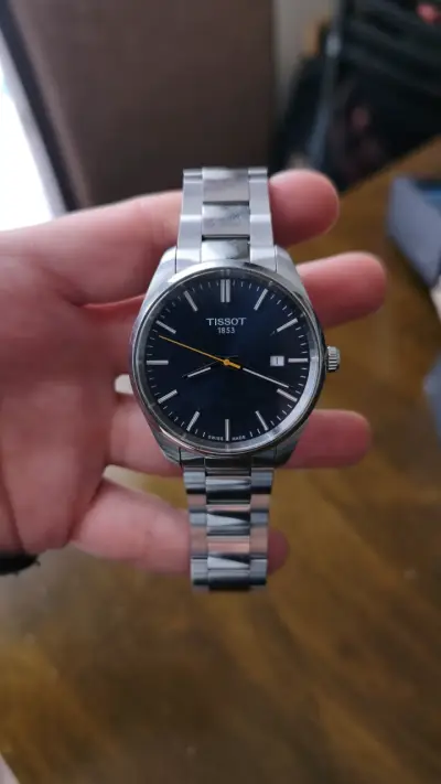 Reloj Tissot de acero inoxidable con caja original - miniatura 1