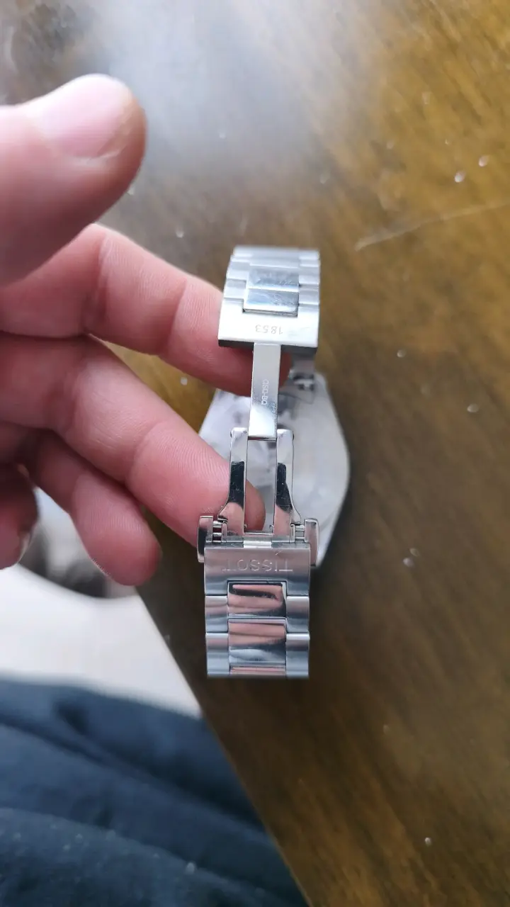 Reloj Tissot de acero inoxidable con caja original - 2