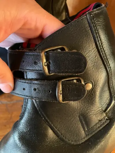 Botines de cuero negro con hebillas - miniatura 4