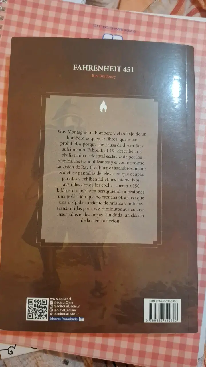 Libro Fahrenheit 451 de Ray Bradbury - 2