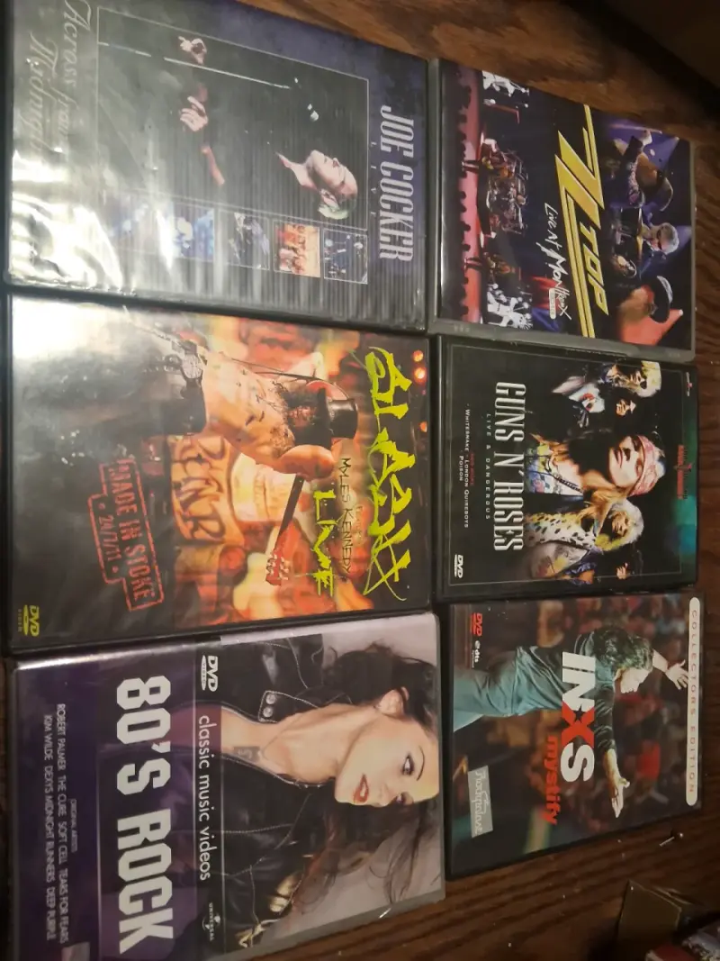 Colección de DVDs de música y conciertos - 3