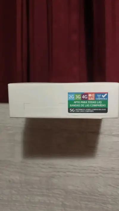 Samsung Galaxy A06 5G nuevo en caja - miniatura 2