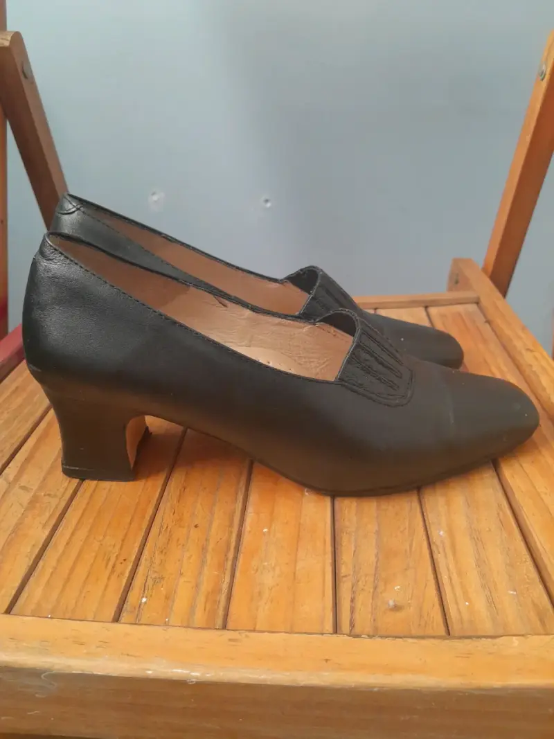 Zapatos de tacón bajo negros - 4