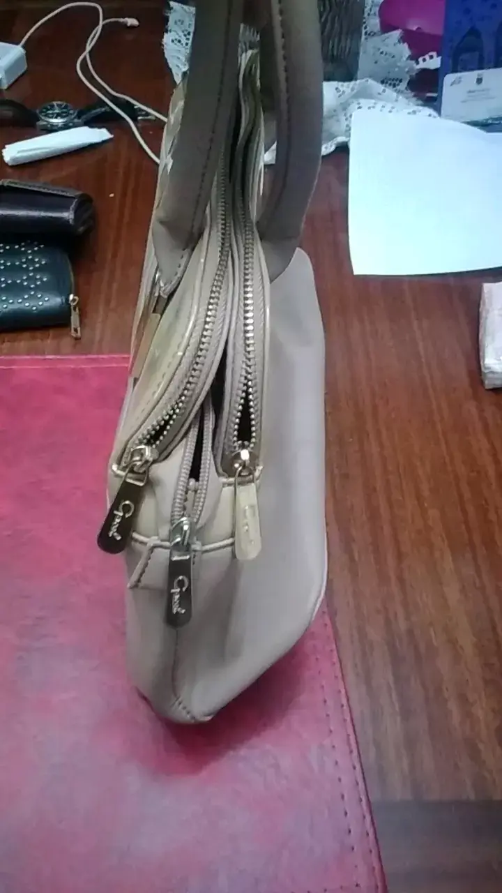 Cartera de mano beige marca Gacel - 5