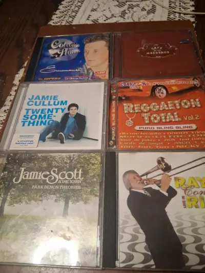 Lote de CDs de música variada - miniatura 1