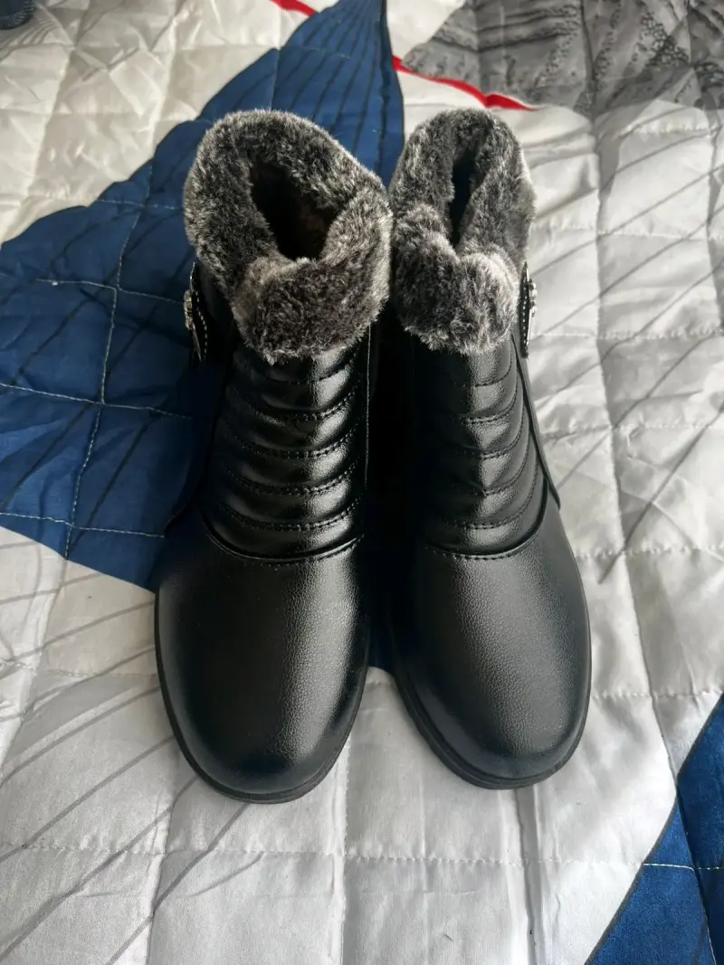 Botines de cuero negro con forro de piel sintética - 1