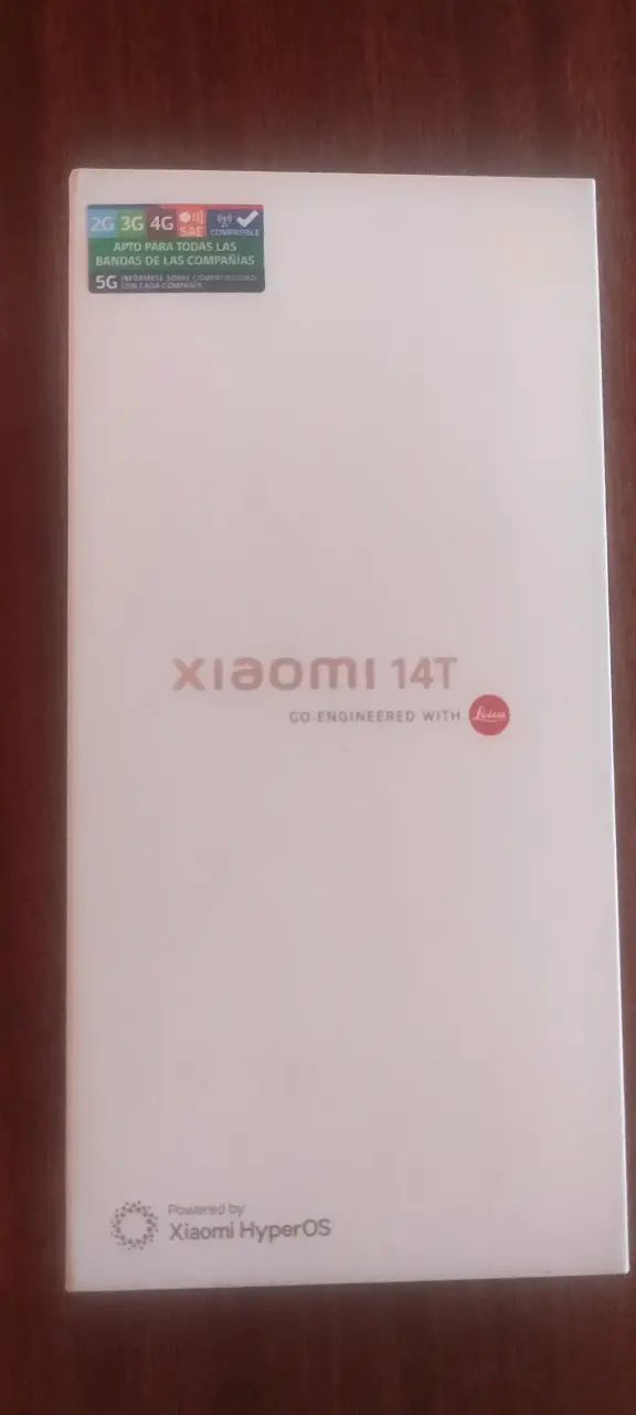 Smartphone Xiaomi 14T con HyperOS y cargador 67W - 1
