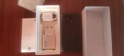 Smartphone Xiaomi 14T con HyperOS y cargador 67W - miniatura 3