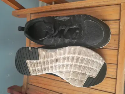Zapatillas deportivas negras Skechers para mujer - miniatura 6