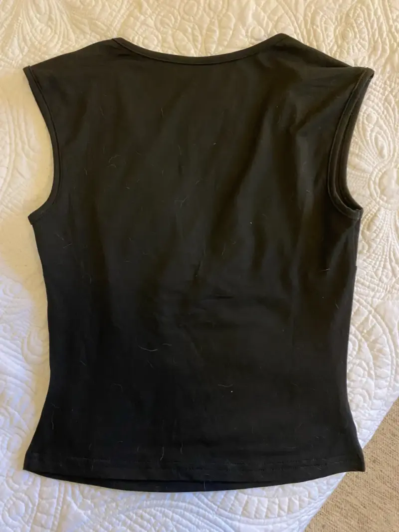 Polera sin mangas negra para mujer - 2