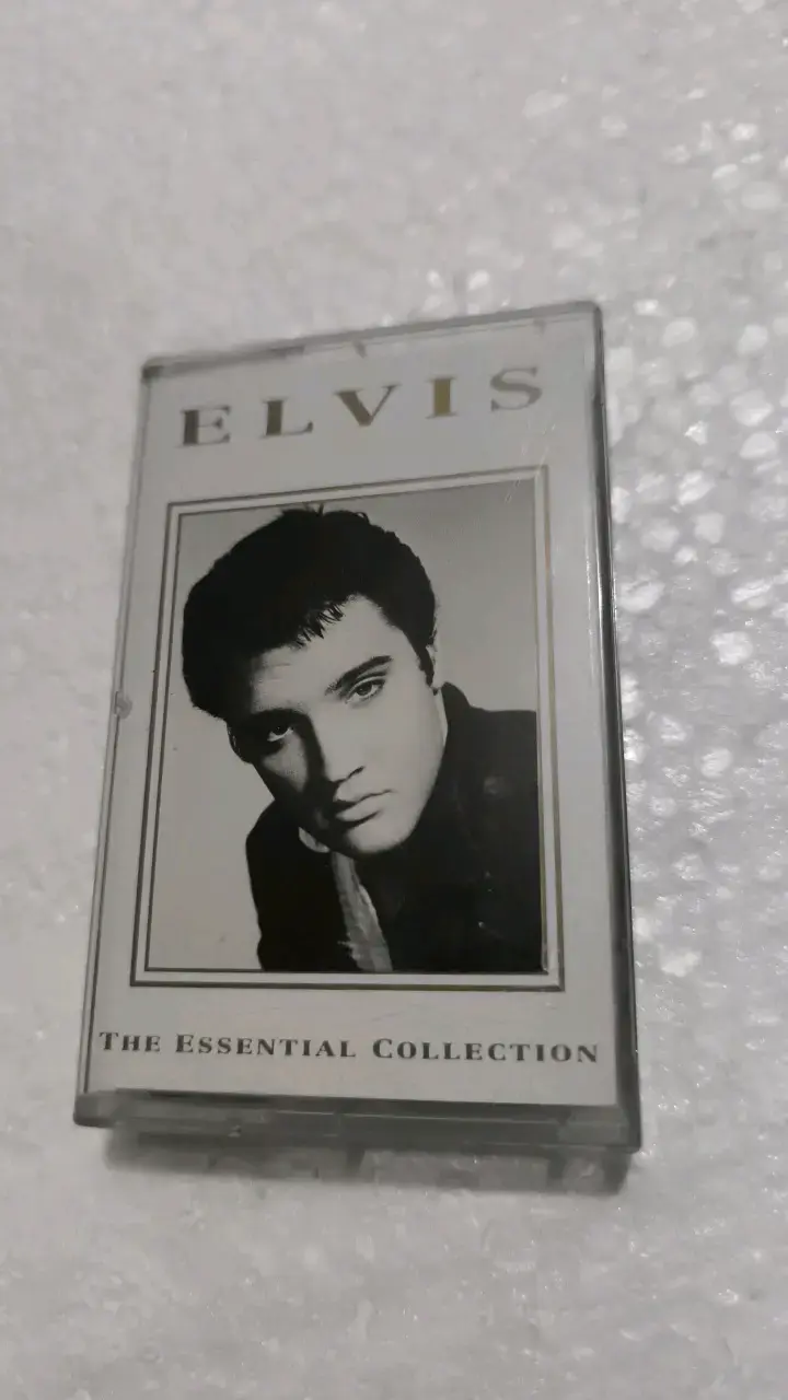 Cassette de Elvis The Essential Collection - 1