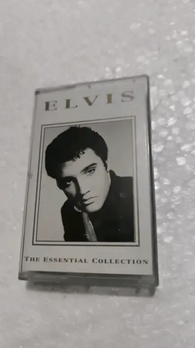 Cassette de Elvis The Essential Collection - miniatura 1
