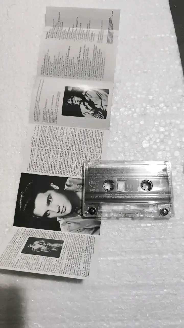 Cassette de Elvis The Essential Collection - 3