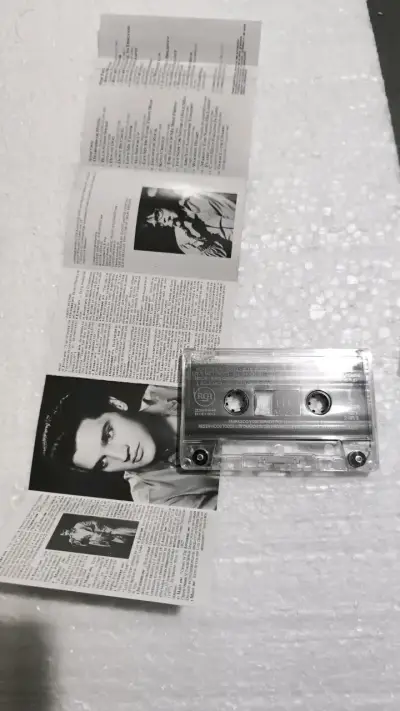 Cassette de Elvis The Essential Collection - miniatura 3